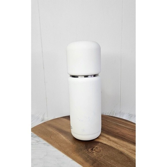 White Insulated Thermos - Picture 4 of 12